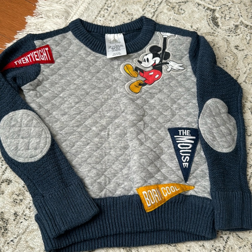 Disney sweater 2T